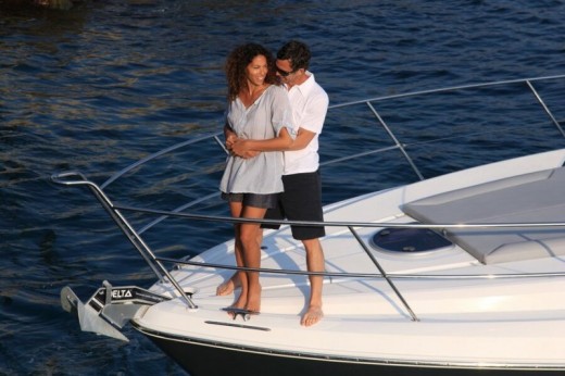 Romantic Yacht Excursion in Barcelona (2h) - 2 people