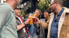 London: Royal Historic Pubs Walking Tour