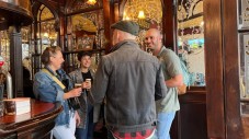 London: Royal Historic Pubs Walking Tour