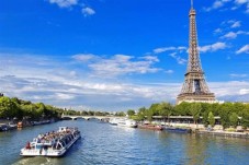 Paris Day Trip by Eurostar with Travelcard Included