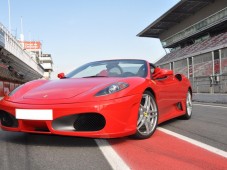 Drive a Ferrari F430 - 2 or 4 laps - Spain